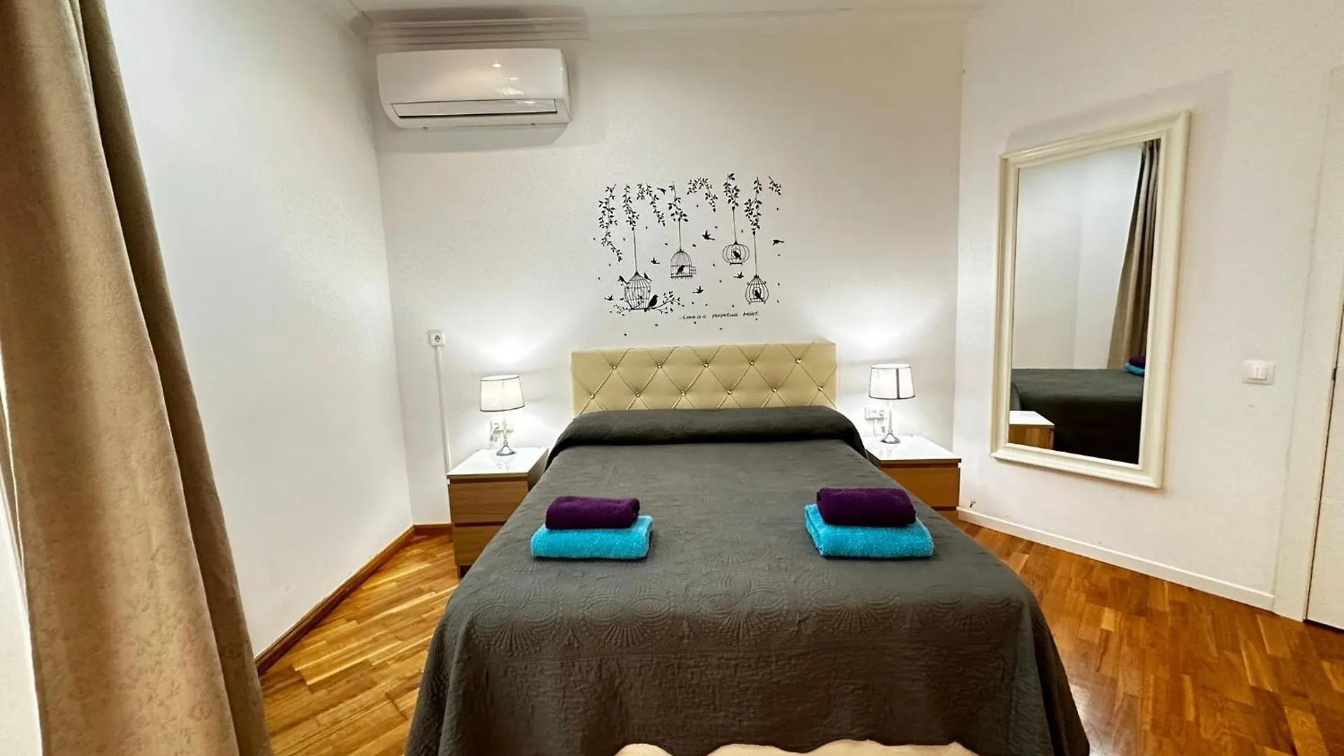 Bed & Breakfast Calabria Rooms Barcelona