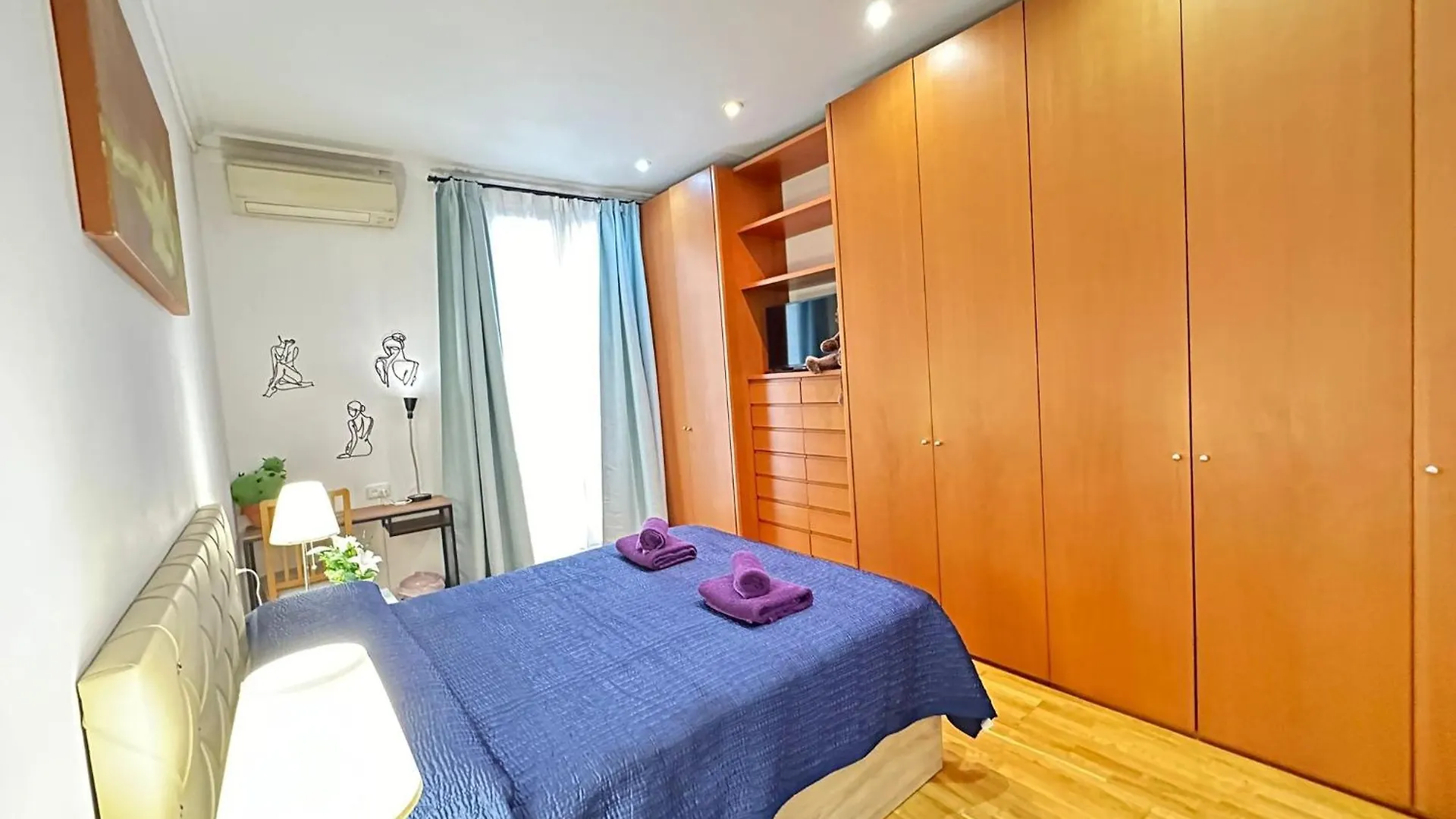Calabria Rooms Barcelona Bed & Breakfast